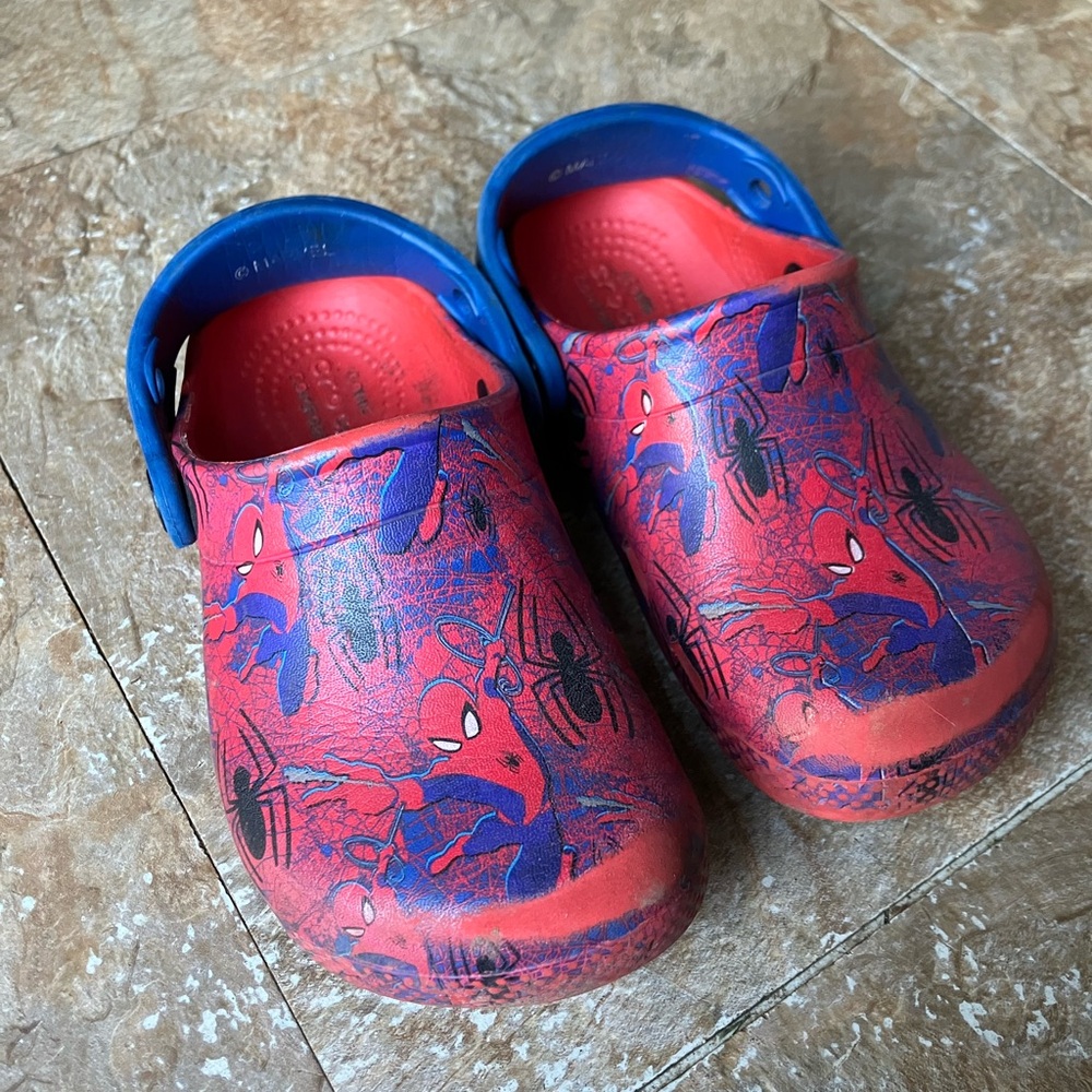 📦SpiderMan crocs, sz 10